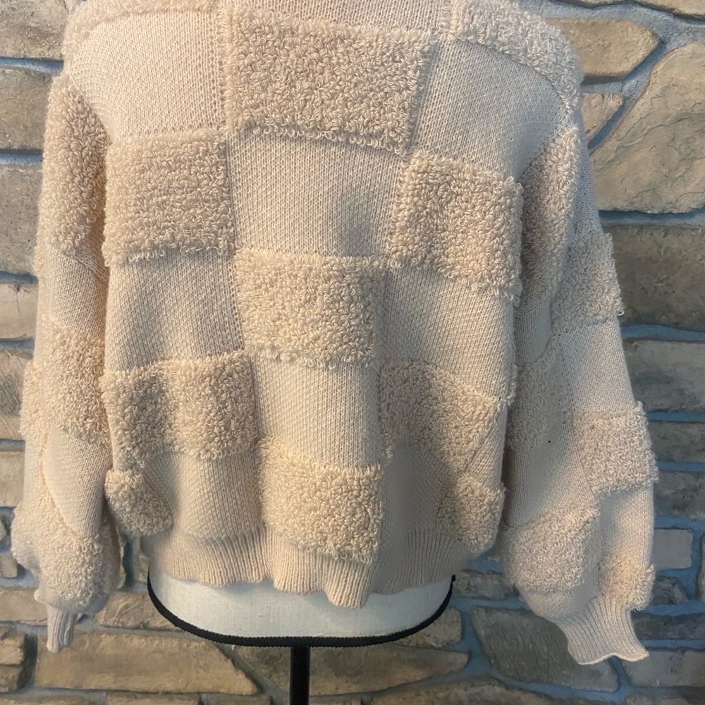 Women’s Cream Tan Checkered Textured Thick Sweater Pattern Winter New M-L - Picture 4 of 12